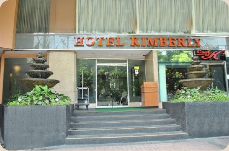 Hotel Kimberly facade